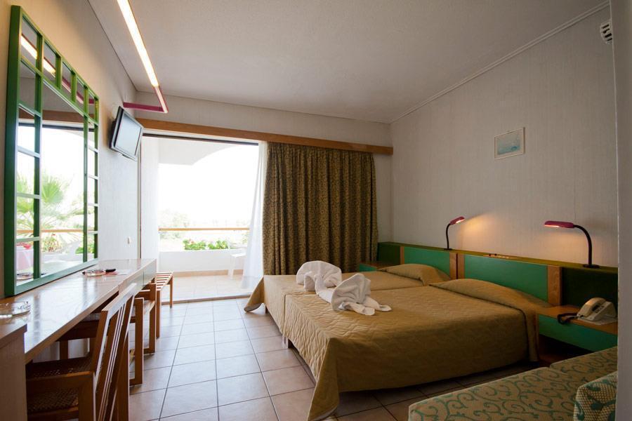 Tigaki Beach Hotel Exterior foto
